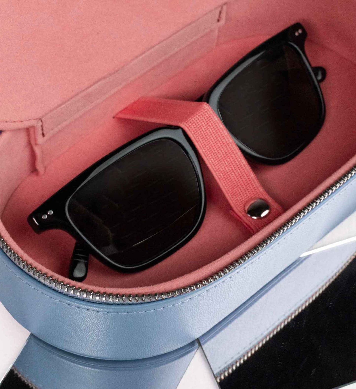 Accessories for optical world | Packaging design | Eyeglasses case | Workmanship | ASTUCCI