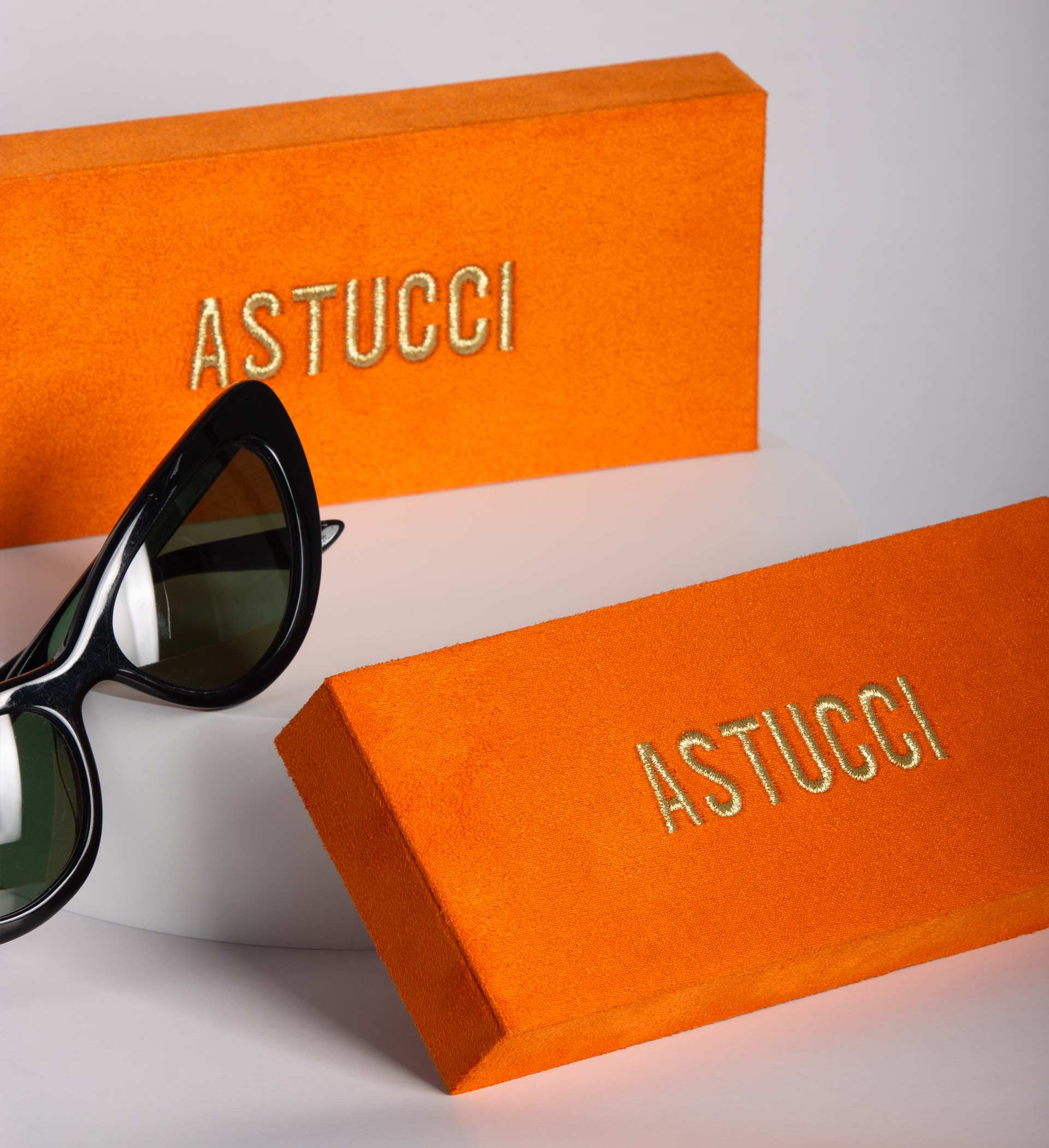 Displays and Brand Logos | Logoblock | Sustainable Packaging design | Eco-Friendly Eyeglasses case | Workmanship | ASTUCCI