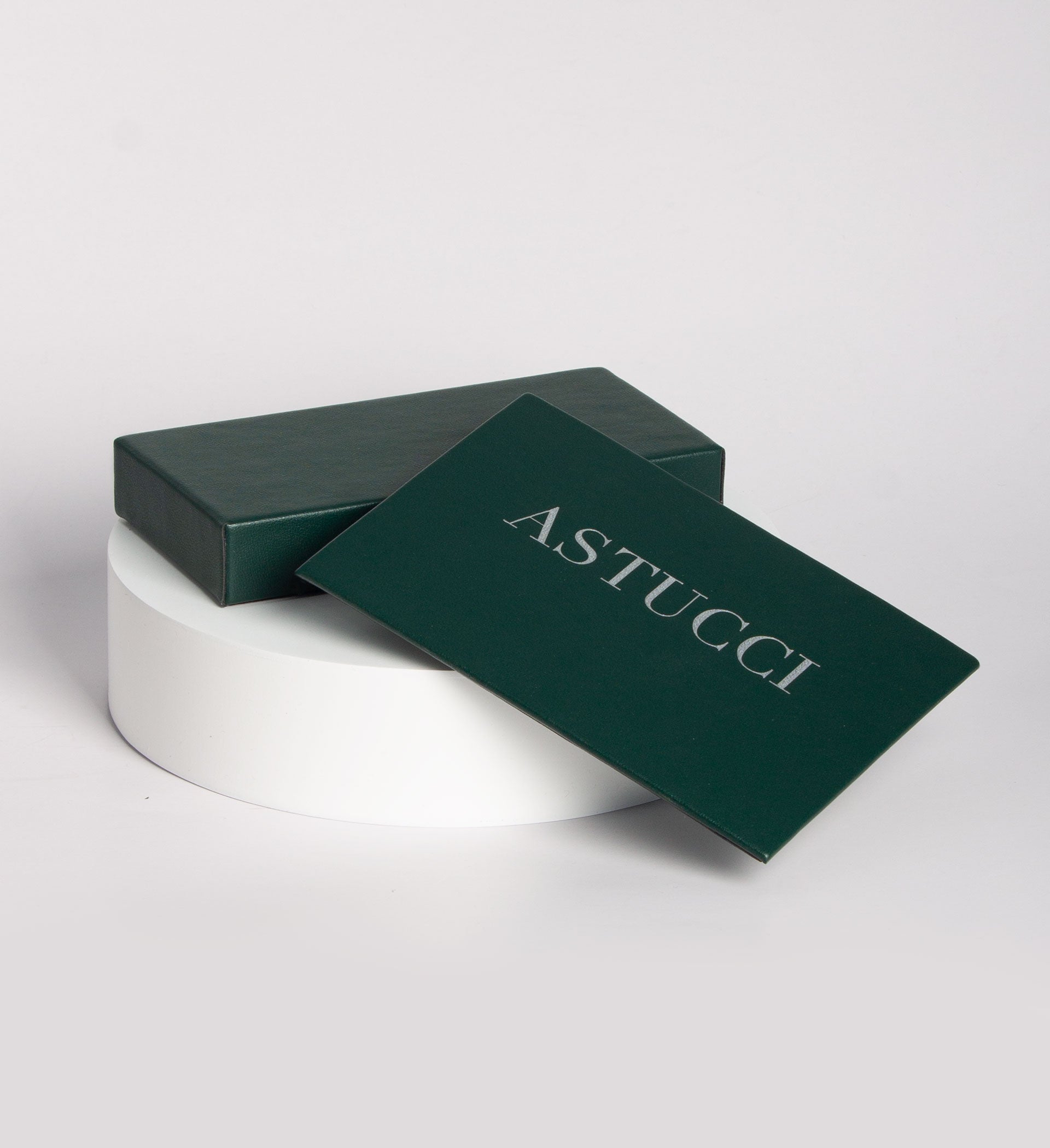 Displays and Brand Logos | PU Logoblock | Sustainable Packaging design | Eco-Friendly Eyeglasses case | Workmanship | ASTUCCI