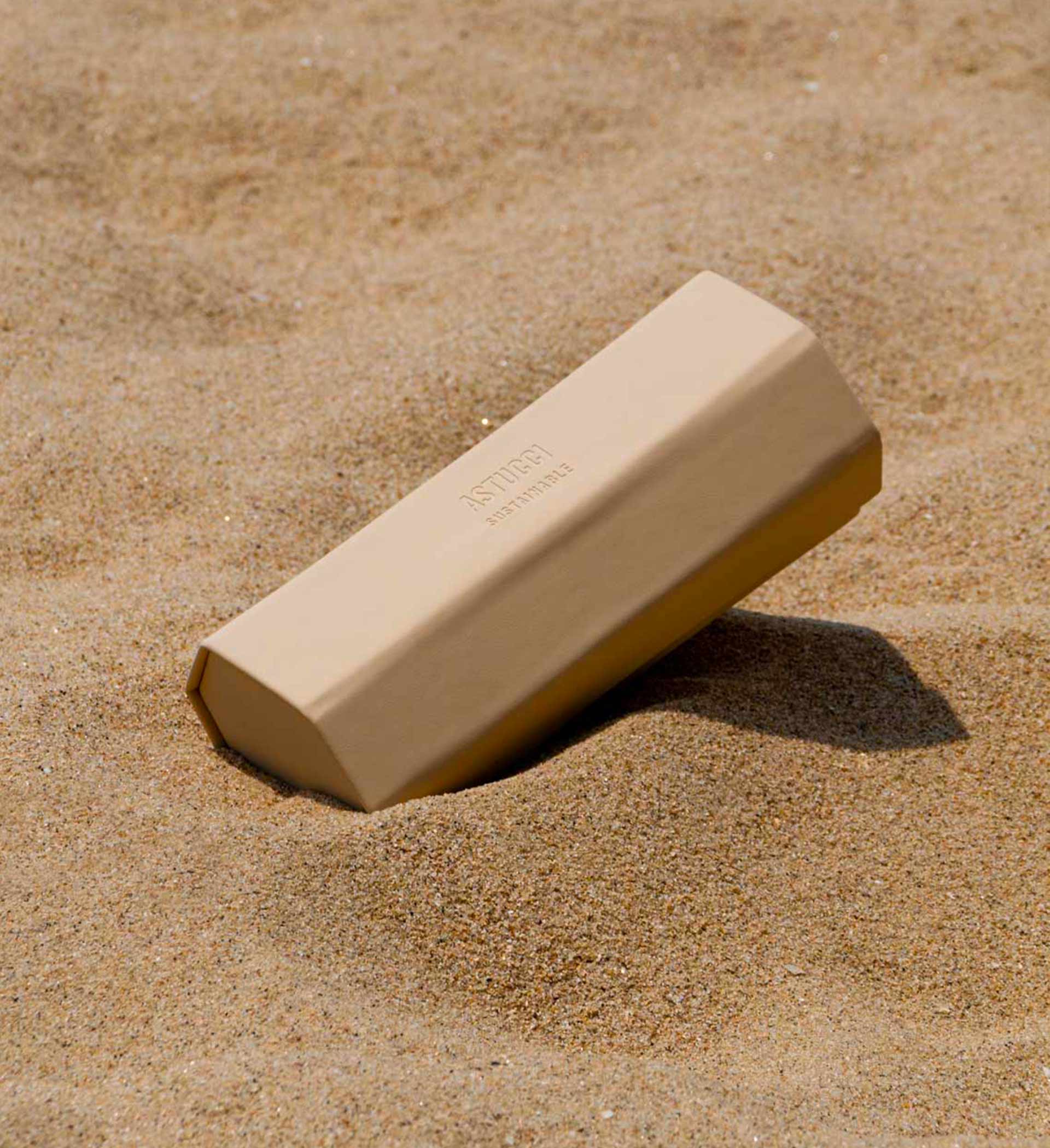 SAND COLLECTION Sustainable packaging design | Eco-Friendly Eyeglasses case | ASTUCCI