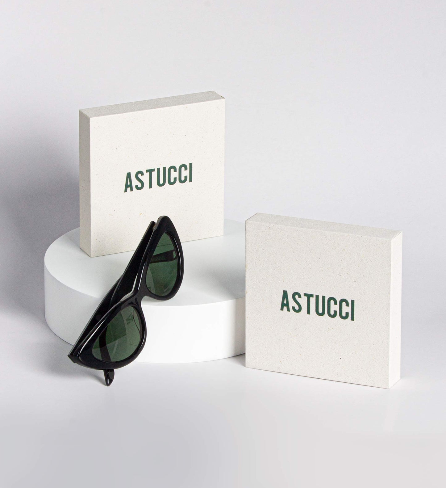 Displays and Brand Logos | Sustainable Logoblock | Sustainable Packaging design | Eco-Friendly Eyeglasses case | Workmanship | ASTUCCI